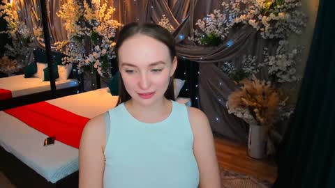 Emelie online show from 02/04/25, 01:27