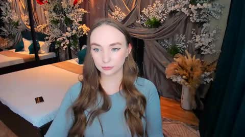 Emelie online show from 02/25/25, 07:14