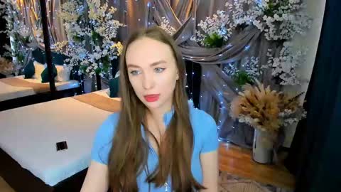Emelie online show from 03/02/25, 10:14