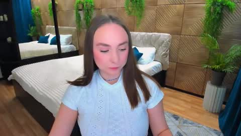 Emelie online show from 02/12/26, 10:10