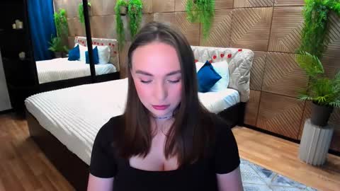 Emelie online show from 02/21/26, 10:27