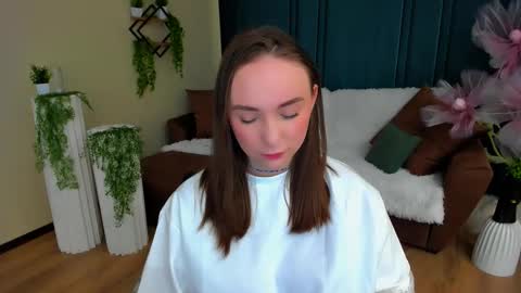 Emelie online show from 02/22/26, 10:03