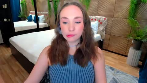 Emelie online show from 04/07/26, 10:05