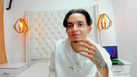 Snapshot of pier_paolo_pasolinny chatting on 06/11/26, 10:08 Pier Paolo online show from 06/11/26, 10:08
