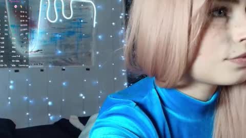 Piera online show from 09/19/25, 07:03