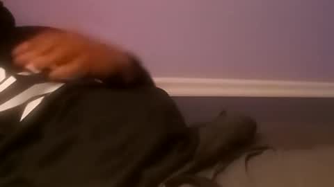 Snapshot of piercedlightskin chatting on 02/11/26, 10:37 piercedlightskin online show from 02/11/26, 10:37