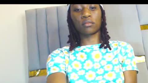 Snapshot of piercequin chatting on 01/09/26, 12:02 piercequin online show from 01/09/26, 12:02