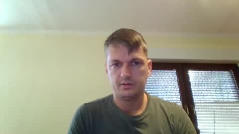 Snapshot of piercingsxxx chatting on 11/19/25, 07:52 piercingsxxx online show from 11/19/25, 07:52