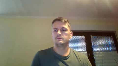 Snapshot of piercingsxxx chatting on 11/21/25, 07:07 piercingsxxx online show from 11/21/25, 07:07