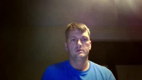 Snapshot of piercingsxxx chatting on 11/27/25, 07:05 piercingsxxx online show from 11/27/25, 07:05