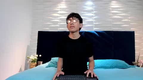 Pierre Leroy online show from 07/12/26, 03:30