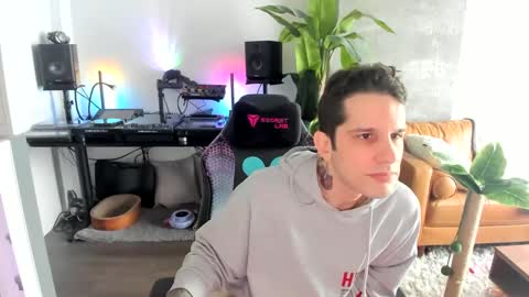 Pierre Fitch online show from 02/27/25, 08:09