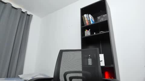 Pierre online show from 01/13/25, 08:37