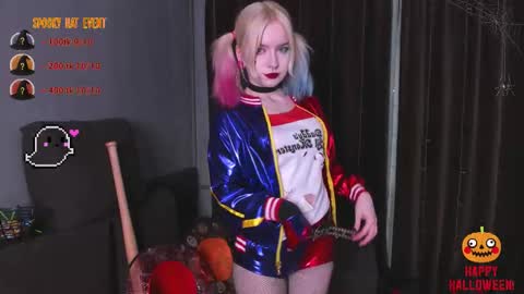 piginnya online show from 10/31/25, 04:19