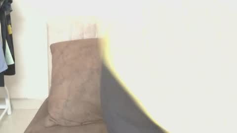 Snapshot of pihu59933 chatting on 11/14/25, 05:28 pihu59933 online show from 11/14/25, 05:28