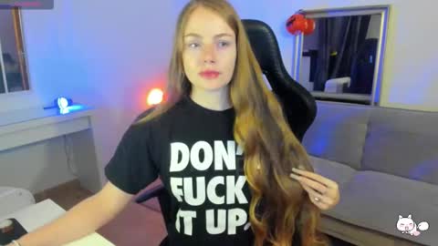 PiinkPandora online show from 10/22/25, 09:58