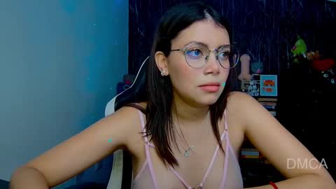 Snapshot of piixiie_d_oll chatting on 02/13/25, 03:07 Andrea G online show from 02/13/25, 03:07