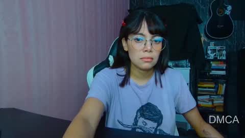 Snapshot of piixiie_d_oll chatting on 09/29/25, 02:27 Andrea G online show from 09/29/25, 02:27