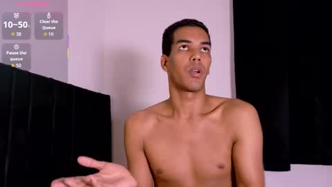 Snapshot of pikashuu7u7 chatting on 09/23/25, 07:33 pikashuu7u7 online show from 09/23/25, 07:33