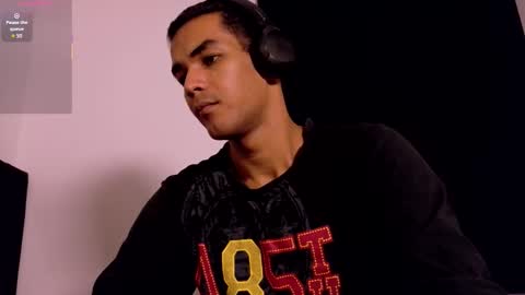 Snapshot of pikashuu7u7 chatting on 10/16/25, 05:41 pikashuu7u7 online show from 10/16/25, 05:41