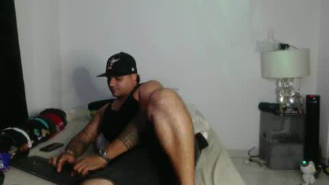 pikoro_gomez online show from 12/02/24, 06:09