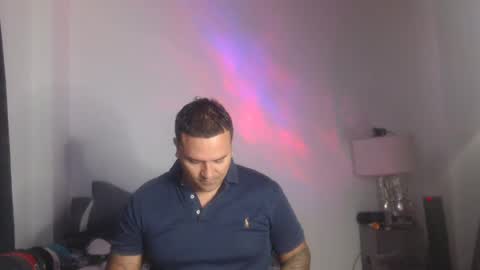 pikoro_gomez online show from 12/18/24, 03:26