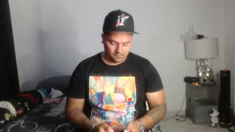 pikoro_gomez online show from 12/21/24, 04:52