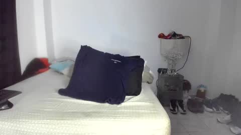 pikoro_gomez online show from 05/17/26, 01:25
