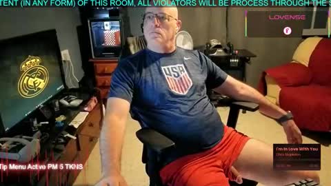 Snapshot of pilot_dave_69 chatting on 09/23/25, 03:53 Dave online show from 09/23/25, 03:53