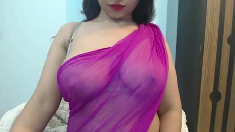 Sayra online show from 12/18/25, 06:58
