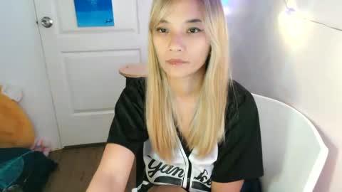 pinay beauty14 online show from 02/27/25, 12:02