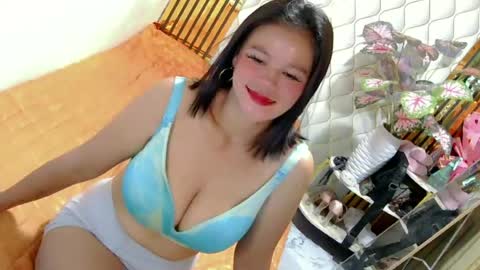IM FLOR online show from 06/23/26, 07:56