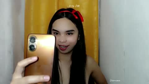 Snapshot of pinay_heart chatting on 01/09/25, 03:15 heart online show from 01/09/25, 03:15