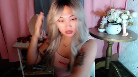 Jen online show from 07/07/26, 04:55