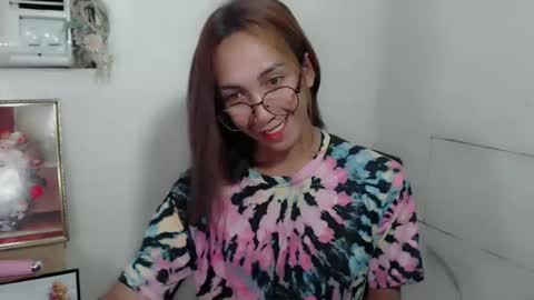 lucyLove online show from 02/06/25, 10:15