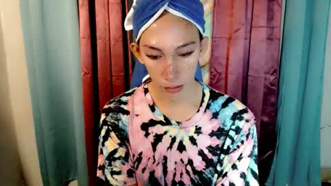 Snapshot of pinay_lucy chatting on 10/01/25, 02:17 lucyLove online show from 10/01/25, 02:17