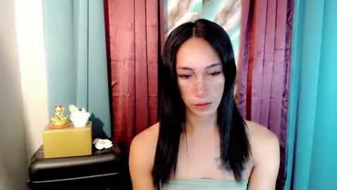 lucyLove online show from 01/10/26, 02:02