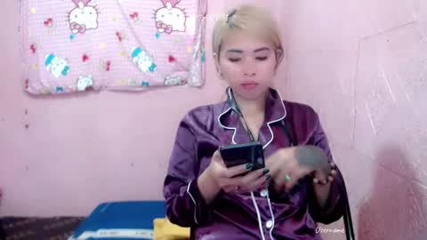 Snapshot of pinay_romancee chatting on 01/13/26, 01:44 pinay_romancee online show from 01/13/26, 01:44