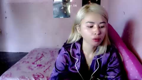 Snapshot of pinay_romancee chatting on 02/13/26, 02:07 pinay_romancee online show from 02/13/26, 02:07