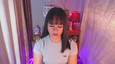 pinay_shawnx online show from 10/13/25, 10:59