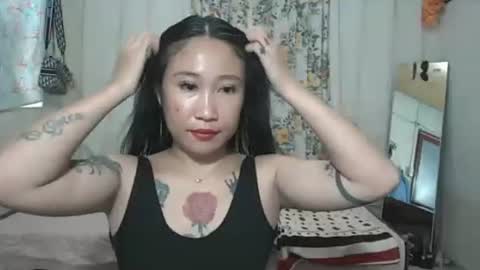 yumie  online show from 05/28/26, 08:00