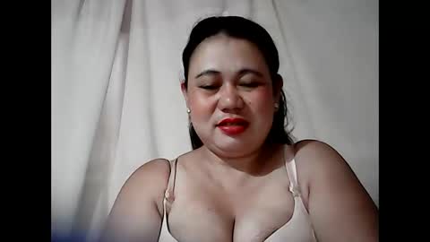 pinaymama12345 online show from 05/28/26, 11:46