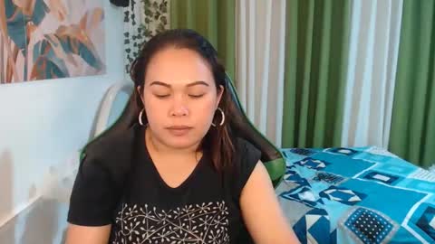 Snapshot of pinaymistress1983 chatting on 03/22/26, 12:58 PnayMistress1983 online show from 03/22/26, 12:58