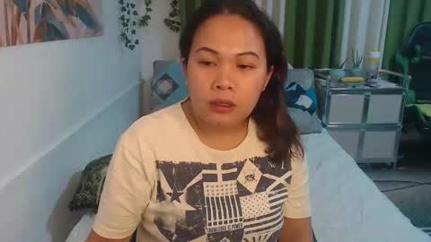 Snapshot of pinaymistress1983 chatting on 05/16/26, 10:23 PnayMistress1983 online show from 05/16/26, 10:23