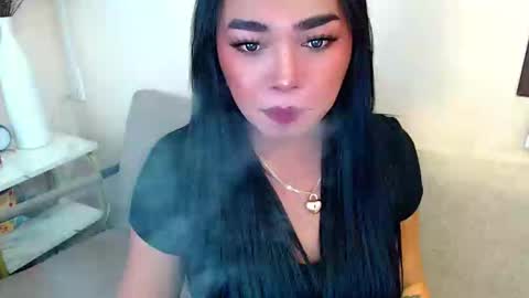 Snapshot of pinaymorena69 chatting on 12/29/24, 02:27 Just cath  online show from 12/29/24, 02:27