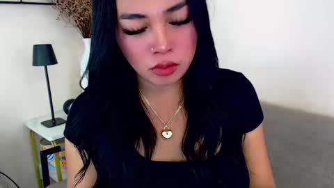 Snapshot of pinaymorena69 chatting on 01/08/25, 01:42 Just cath  online show from 01/08/25, 01:42