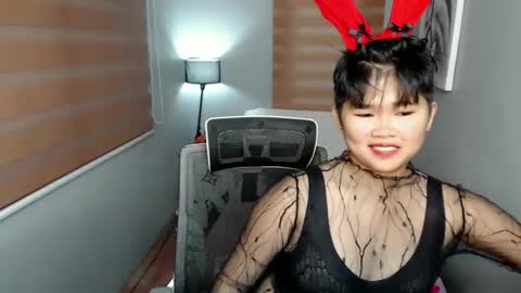Lyn the Lesbian online show from 01/12/25, 12:23