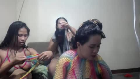 Snapshot of pinaysquirtpussy chatting on 07/27/26, 12:39 pinaysquirtpussy online show from 07/27/26, 12:39