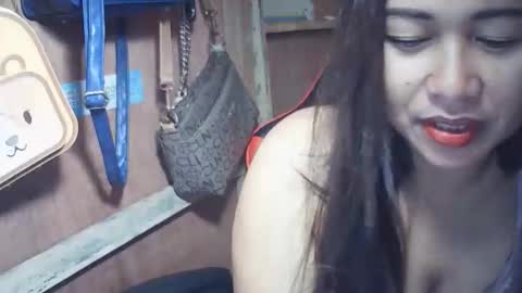 Snapshot of pinaysunday chatting on 11/12/25, 11:03 pinaysunday online show from 11/12/25, 11:03