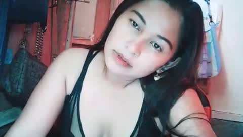 Snapshot of pinaysunday chatting on 11/22/25, 06:45 pinaysunday online show from 11/22/25, 06:45